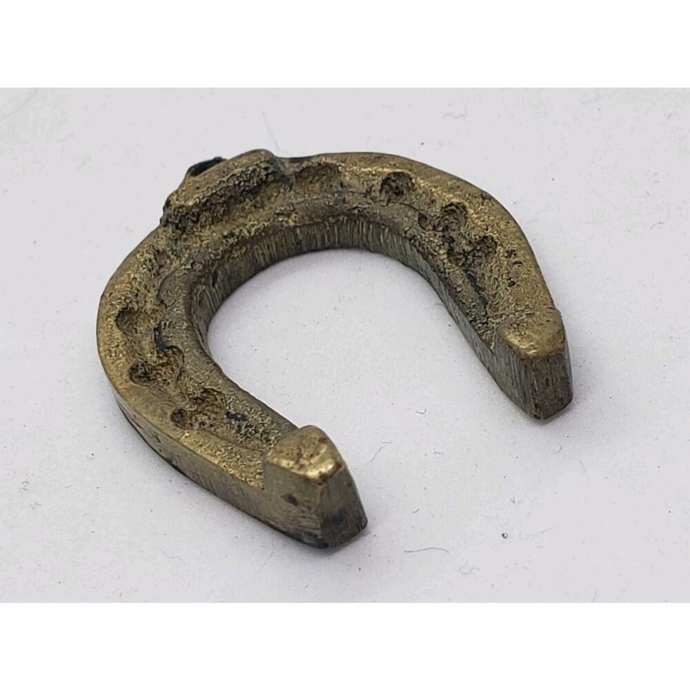 Vintage WW2 Era British Soldiers Good Luck Lucky Horse Shoe Pendant Cast Iron - Picture 2 of 7